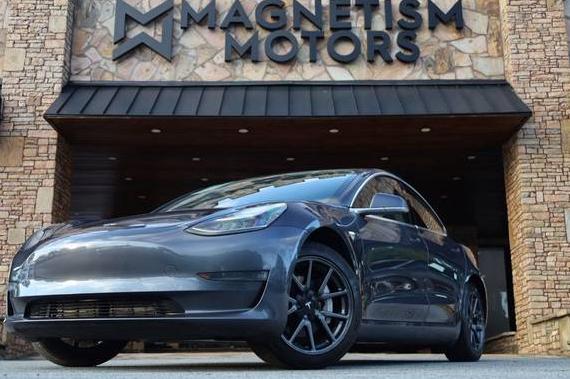 TESLA MODEL 3 2019 5YJ3E1EA2KF400135 image